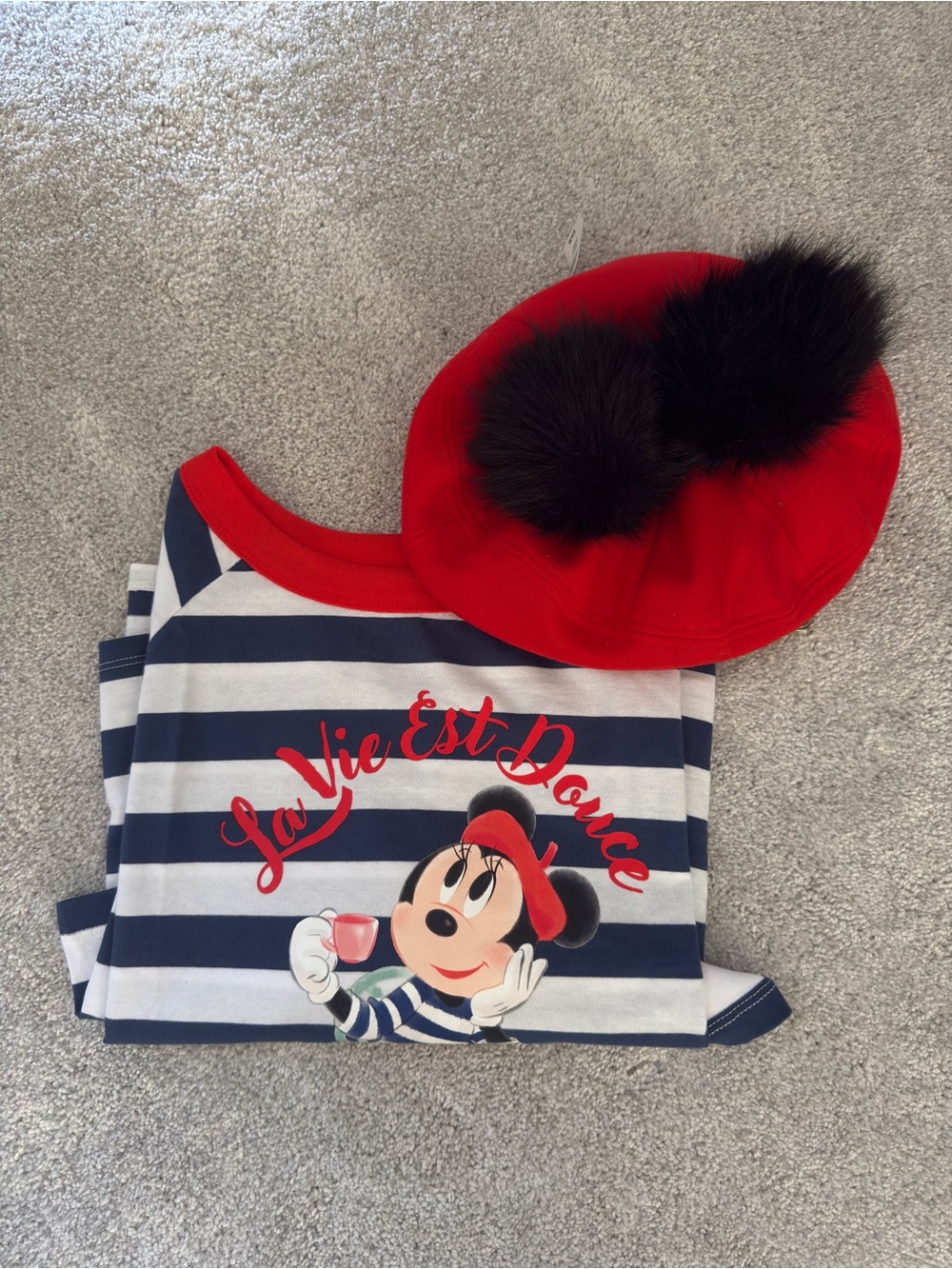 Disney Epcot France Minnie Mouse T-Shirt & Beret